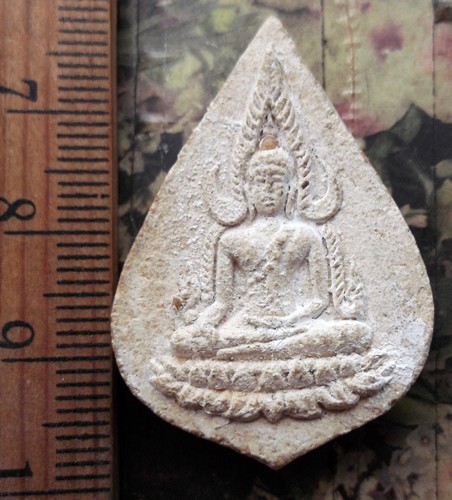 10 บาท กับ พระเนื้อผง ...Bi723