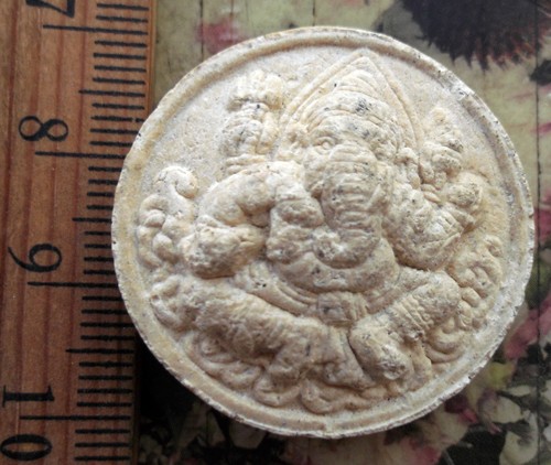 10 บาท กับ พระผงพระพิฆเณศร์ หลวงปู่ทวด ...Bi812