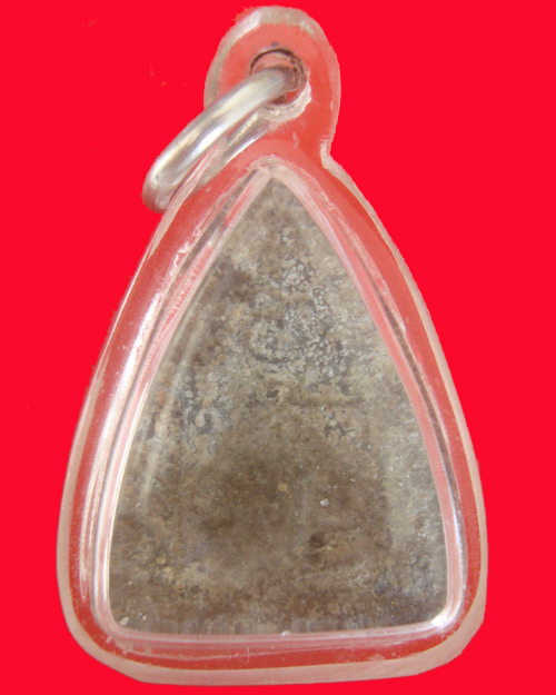 พระเนื้อชินพิมพ์ 3 เหลี่ยม