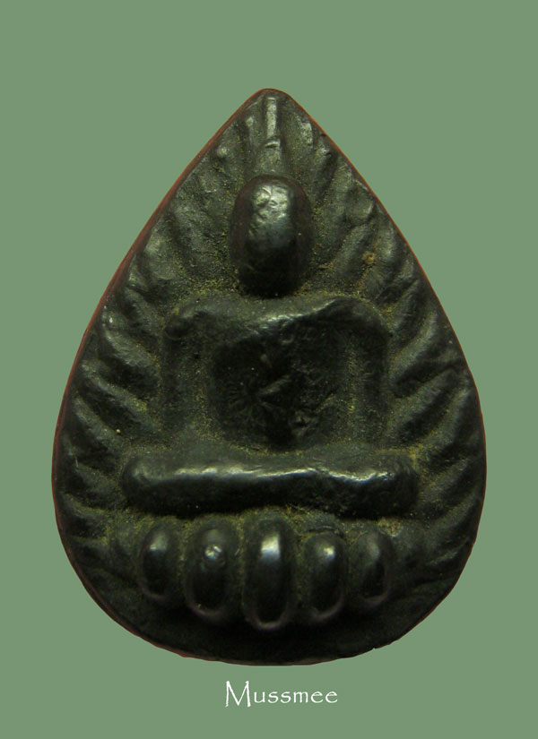 @@@ พระกลีบบัว หลวงปู่บุญ วัดกลาวงบางแก้ว (พิมพ์ 2 หน้า)สวยยยยยยยยยยยย @@@