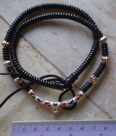 สร้อยกะลาตาเดียว  บวกเงินแท้   ห่วงกลางโค้งเงิน  เคาะเดียว 