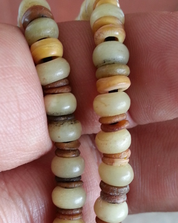 สร้อยงา+เขี้ยว และเขาเลี่ยมสามห่วง 