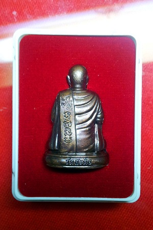 หลวงพ่อโต.เคาะเดียว 8 องค์ เนื้อเงิน ทองแดง หล่อทองแดง