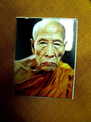 //คืนกำไรให้ลูกค้า// ภาพถ่ายติดจีวร หลวงปู่คำบุ คุตตจิตโต ปั๊มตรา ทันหลวงปู่เสกปี55*9