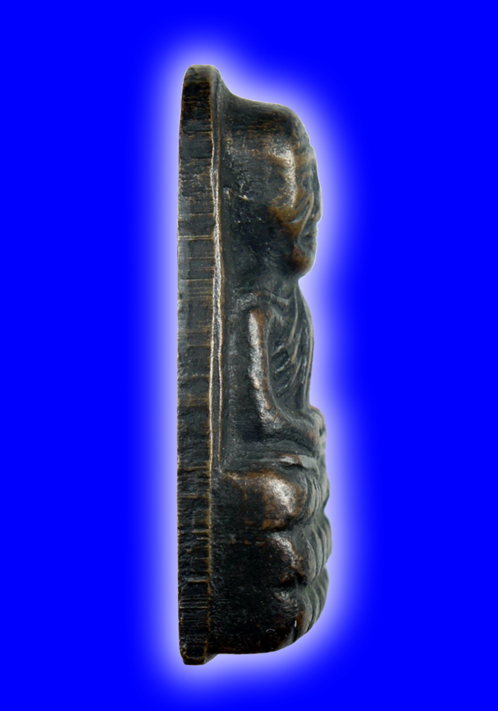 พระหลวงปู่ทวดพิมพ์เตารีดหลังตัวหนังสือ วัดเอี่ยมวรนุช(ก.ท.ม.) ปี2506