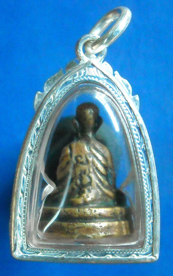 รูปหล่อหลวงพ่อทบ วัดชนแดน พิมพ์หัวไม้ขีด เลี่ยมเงินลงยาพร้อมใช้ + บัตร 2 สถาบันครับ