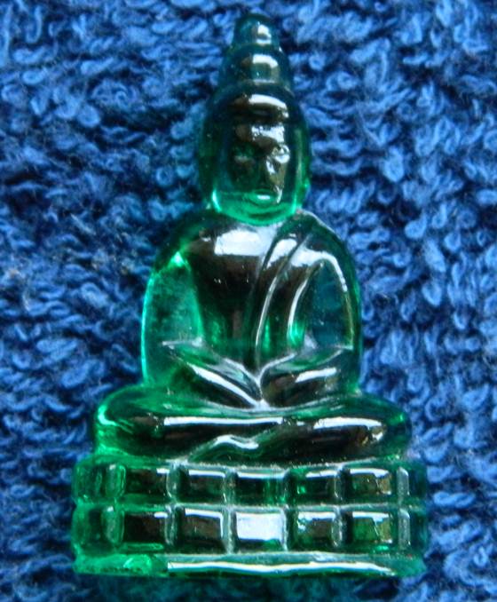 พระแก้ว หลวงพ่อเจียง วัดเจริญสุขาราม รุ่นสาม สีเขียวนิยม