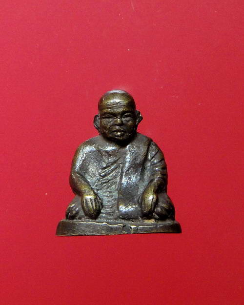 หลวงพ่อเปรื่อง วัดบางคลาน รุ่นแรก ปี 2528