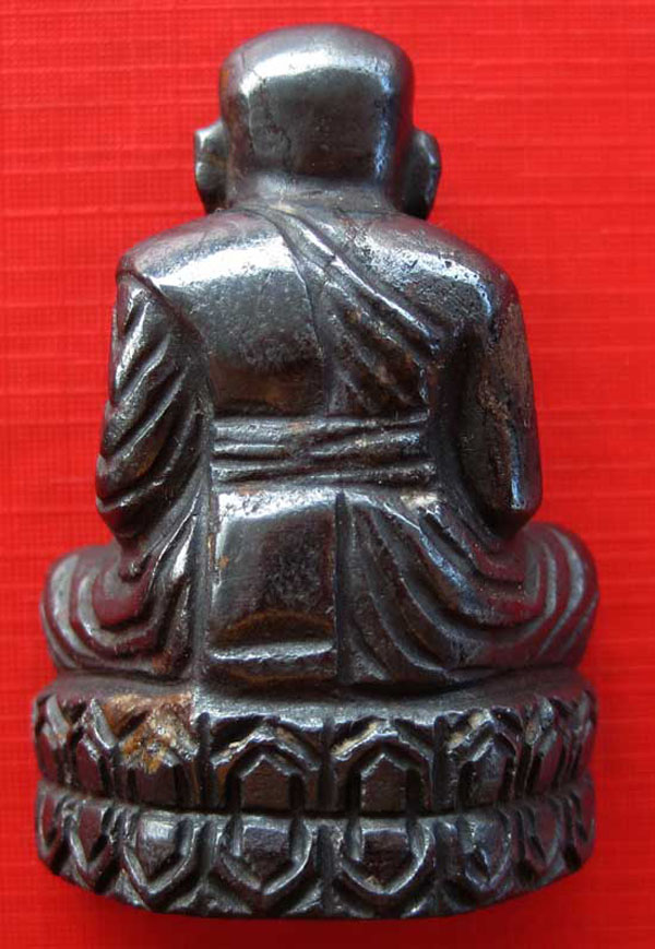 หลวงปู่ทวด วัดช้างให้ จ.ปัตตานี แร่เหล็กไหล หลวงปู่คำบุ หลวงปู่อ่อง หลวงปู่เนย หลวงปู่ฤาษี ฯลฯ