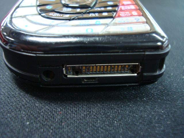 สุดยอดมือถือ NOKIA รุ่น 7610 ใบไม้ใหญ่ จอสี เครื่องแท้ สวยใ ช ้งานได้ตาม ปกติครับท่าน