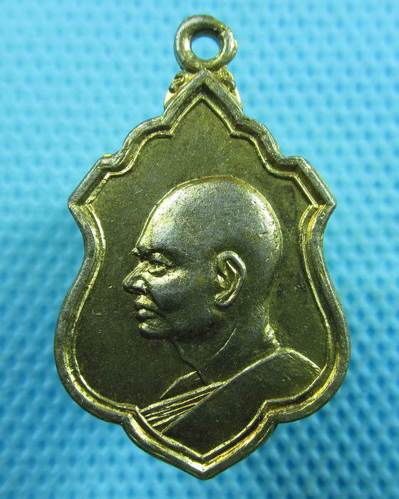 เหรียญหันข้าง หลวงพ่อแพ เขมังกโร ปี2512 กะไหล่ทองสวยๆ..เริ่ม20บาท(21/06/57-51)