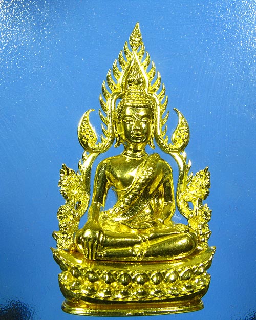 พระพุทธชินราช พิมพ์แต่งฉลุลอยองค์ เนื้อทองระฆัง รุ่น จอมราชันย์ หมายเลข 15153