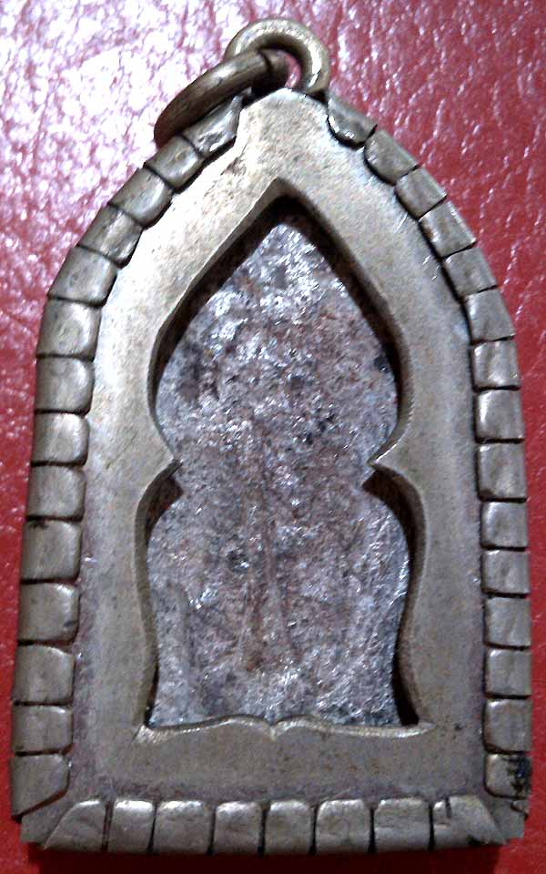 *อู่ทองนั่ง ฐานขีด ชินเงิน กรุวัดราชบูรณะฯ เลี่ยมเก่าๆ*