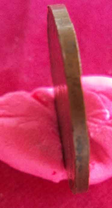 เหรียญพระแก้วมรกต 2475 เนื้อทองแดงใส่กรอบสวยงาม