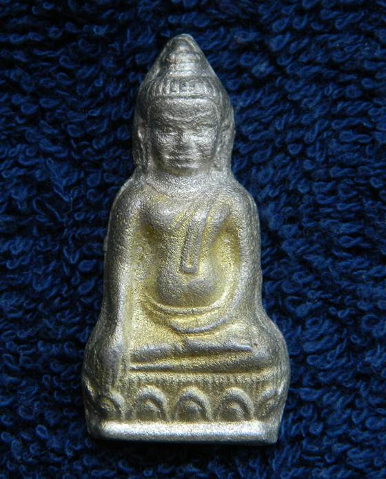 พระหูยานพิมพ์เล็ก เนื้อชินผิวปรอทน้ำทอง สวยเดิม