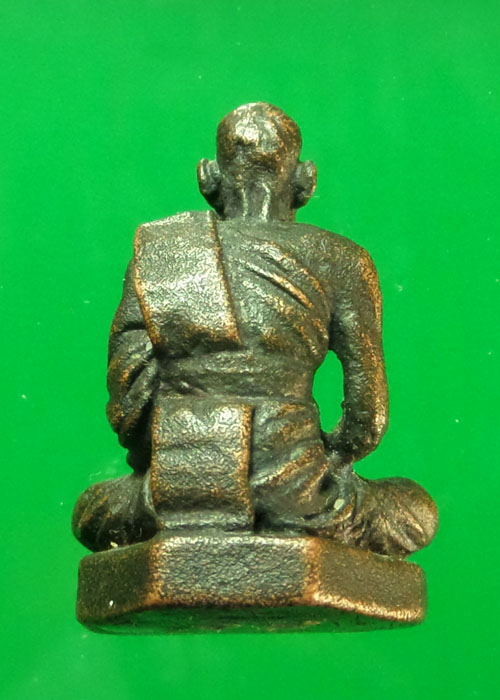 รูปหล่อหลวงพ่อ พิธ วัดฆะมัง เนื้อทองแดง