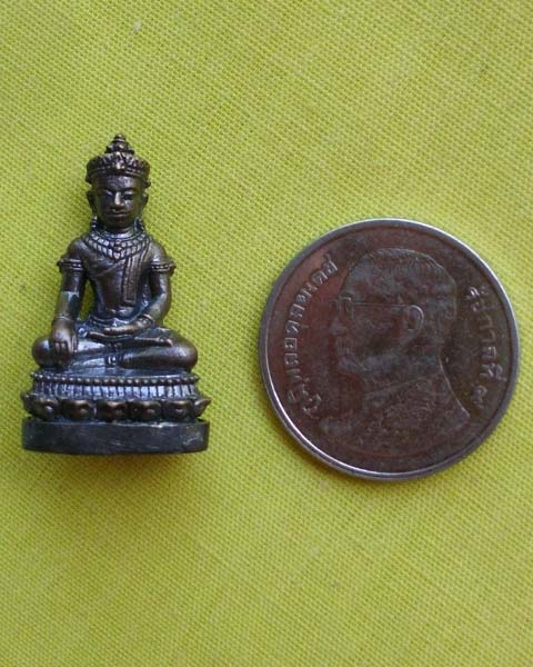 พระกริ่งชัยวัฒน์ จอมสุรินทร์มหาเศฐษฐี(โค้ดเลเซอร์ใต้ฐาน) หลวงปู่หงษ์ จ.สุรินทร์**เคาะเดียว**5**