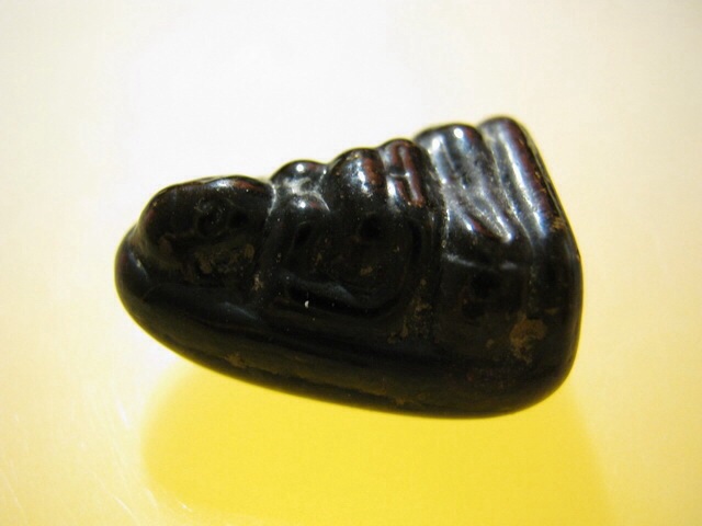 แร่พรหมชะแง้ พิมพ์พระสังกัจจายน์ หลวงพ่ออุ้น วัดตาลกง