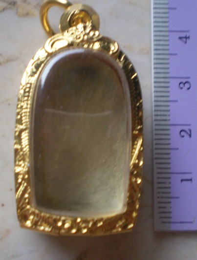 ตลับเงินแกะลาย  ปิดหลัง  ชุบทองแท้ ใส่พระคง  ลำพูน  เคาะเดียว 