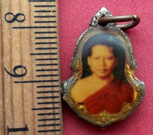 10 บาท ล็อกเก็ตพระเกจิ  *** Pj688