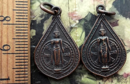 10 บาท กับ เหรียญพระร่วงโรจนฤทธิ์ รุ่นกันภัย 30 ปี ...Bi800