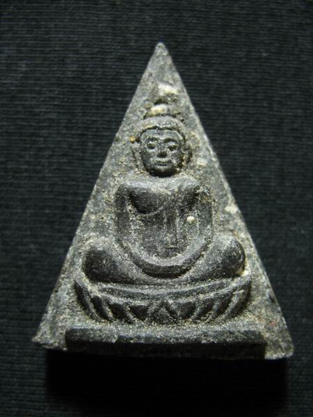 อยากขาย ๆ พระนางพญางิ้วดำ หลวงพ่อหอม วัดชากหมาก จ.ระยอง กล่องเดิม