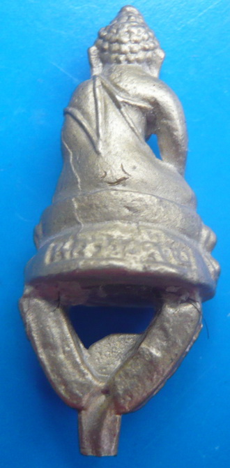 พระชัยวัฒน์(รุ่นแรกสุดๆ ) หลวงปู่คำบุ วัดกุดชมภู หล่อดินไทยโบราณ ไม่ตัดก้านเดิมๆ หายากสุดๆ