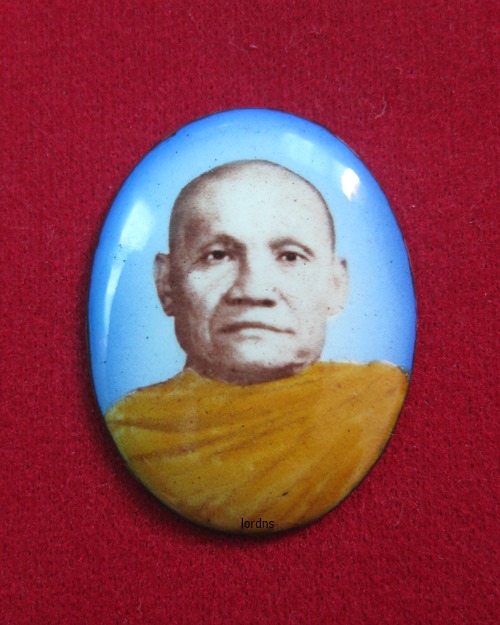 ล็อคเก็ตหลวงปู่ชา  สุภัทโธ   วัดหนองป่าพง