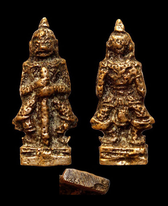 ท้าวเวสสุวรรณท่านเจ้าคุณศรีฯ ประหยัด (พิมพ์ใหญ่ ) หลังปี2495 ต่อจากเจ้าคุณศรี สนธ์ วัดสุทัศน์