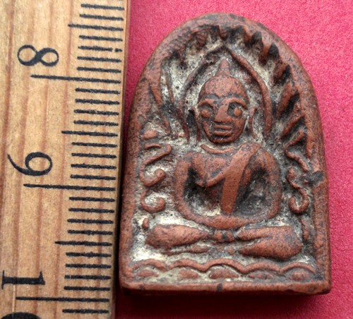 10 บาท พระเนื้อดิน *** Pj746
