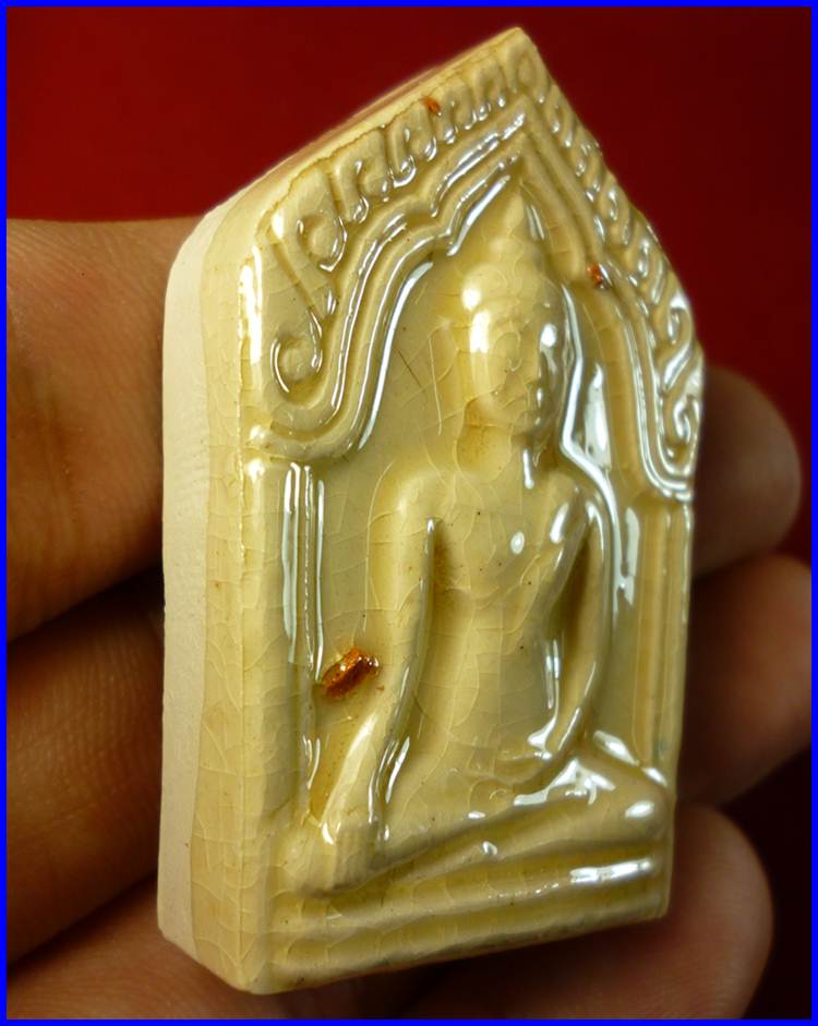 พระขุนแผนเคลือบสีขาว รุ่นแรก หลวงปู่ทิม วัดพระขาว ปี45 t2