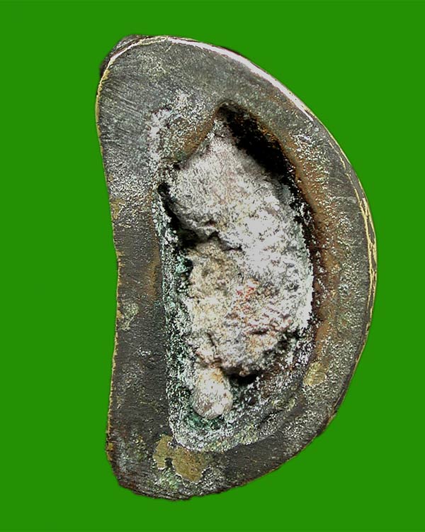 หลวงพ่อเงิน หล่อโบราณ วัดท่ามะไฟ พิมพ์เล็ก อุดผง....เคาะแรก