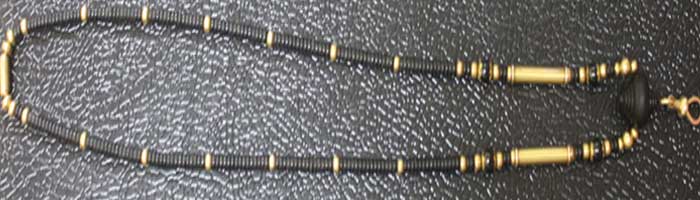 สร้อยกระลา ตาเดียว ขั้นเม็ดทอง