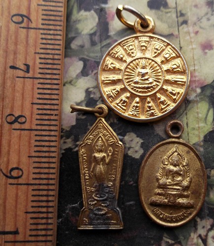 10 บาท กับ รวมเหรียญพระพุทธ 3 เหรียญ ...Bi986
