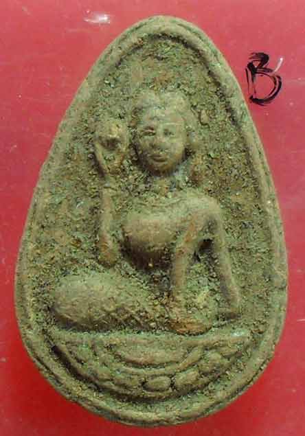 นางกวักโชคลาภ หลวงปู่ทิม วัดละหารไร่ เนื้อผสมผงพราย บรรจุกรุ ผสมผงเก่ามากมาย เคาะเดียวครับ ลองชมดูคร