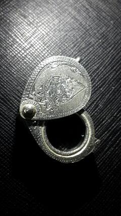 กล้องส่องพระ บอดี้เงิน แกะมือลายหนุมาณ สวยฝุดเลนส์อย่างดีส่องเจาะนิ่งมากๆ