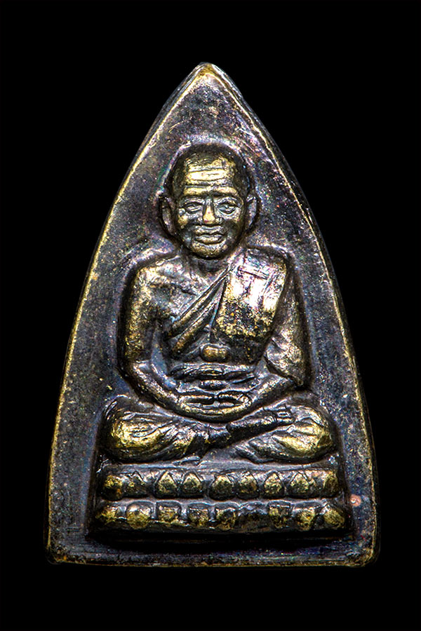หลวงปู่ทวด ร.ศ. 200 พิมพ์กลีบบัว บล็อคลึกหน้าแก่หลังยันต์สูง นะใหญ่ (นิยม)