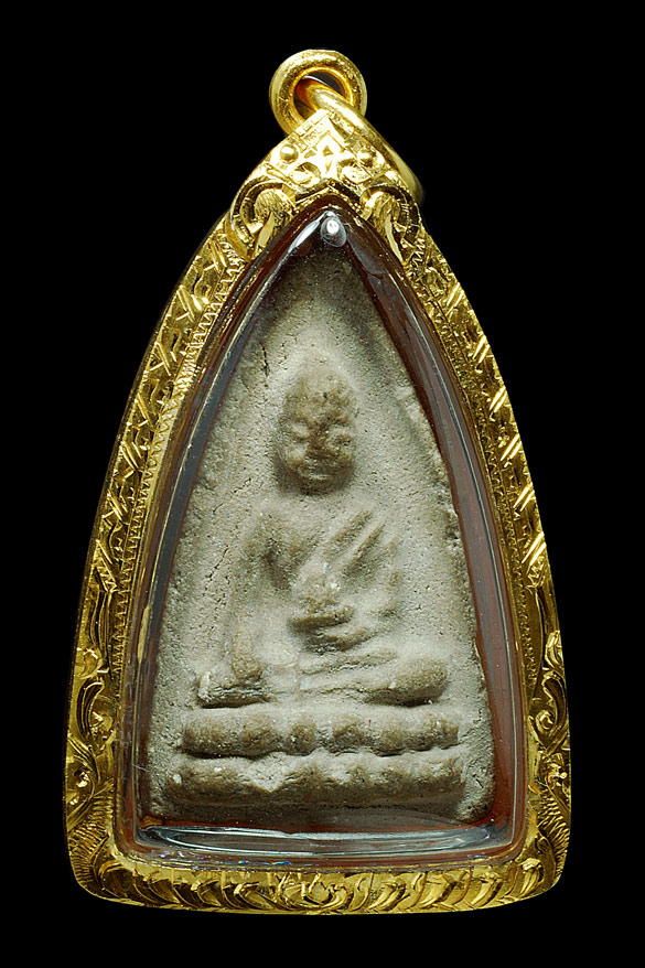 พระพุทโธน้อย คุณแม่บุญเรือน พิมพ์กลาง เส้นน้ำตก เนื้อผง เลี่ยมทอง