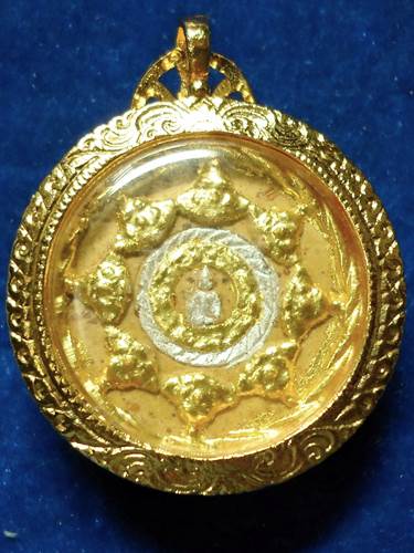 จตุคามรามเทพ นางกวัก	รุ่นปาฏิหาริย์ 49	ขอบเกรียวเชือก ขาวลงทอง 3.2 cm	วัดห้วยมงคล	