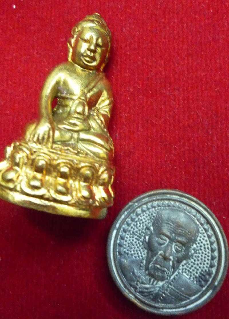 @...พระกริ่งปวเรศก้นลายเซ็นต์ รุ่น รวยทันใจ+เหรียญโภคทรัพย์ หลวงปู่คำบุ...@