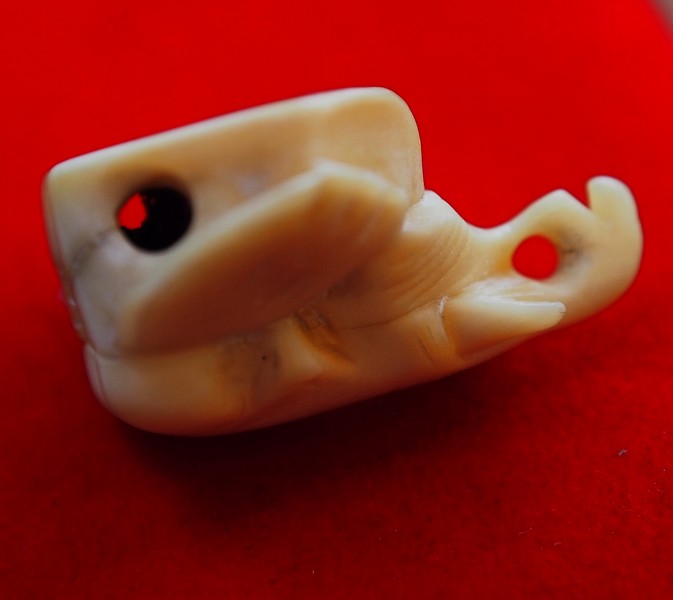 หัวช้างงาแกะ สำหรับร้อยสร้อยสวยๆครับ