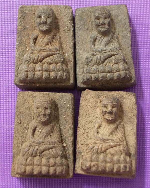 หลวงปู่ทวดมหามงคลเนื้อว่านหลังฝังข้าวสารหิน ปี 2546 ทีเดียว 4 องค์