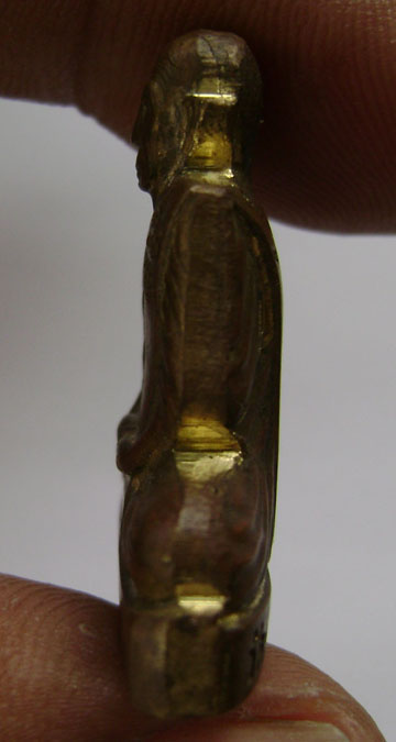 รูปหล่อปั้ม หลวงพ่ออุ้น วัดตาลกง หลังลายเซ็น