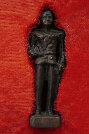 รูปหล่อยืน  เสต็จเตี่ยกรมหลวงชุมพร  ปากน้ำตะโก ปี 2530