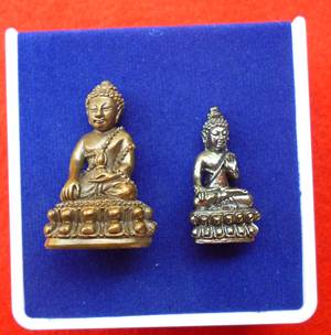 พระกริ่ง  รุ่นรวย มหาเศรษฐี พร้อมบรรจุกล่อง