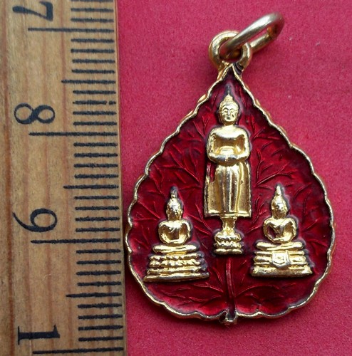 10 บาท... กับ เหรียญพระพุทธ ..JB639