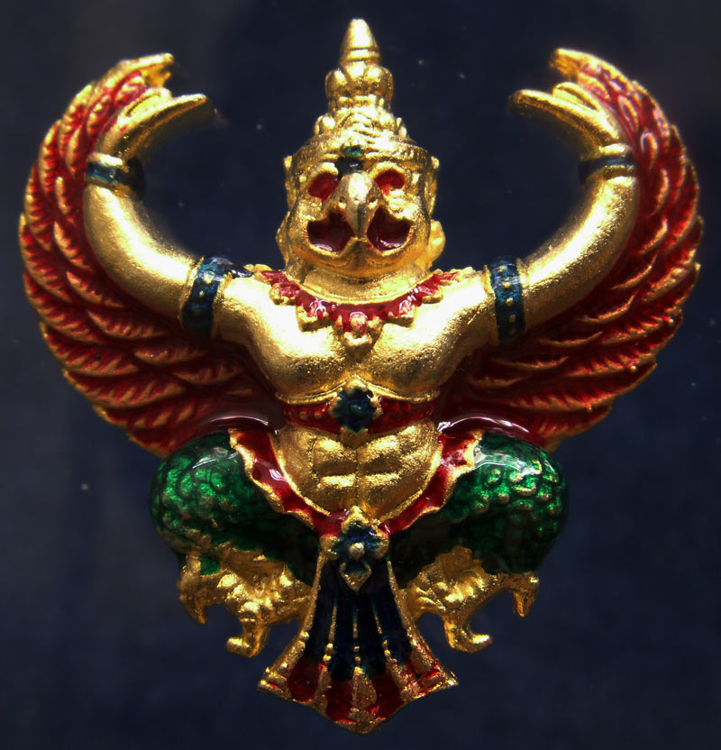 สวยดั่งทอง...พญาครุฑ เนื้อทองเหลืองกะไหล่ทองลงยา ขนาด 3.2 x 3.3 ซ.ม. (11)
