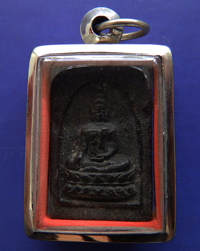หลวงปู่เฮี้ยง วัดป่า จ.ชลบุรี พระสมเด็จสุคโต เนื้อผงคลุกรัก พ.ศ. 2498 ผสมผงหลวงพ่อแก้ว มีหน้าตา+ตลับ