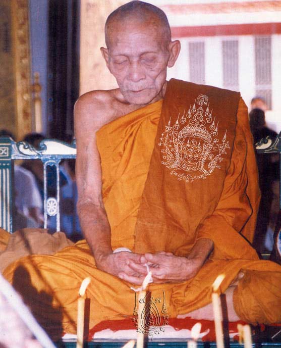 2องค์ ท้าวเวสสุวรรณ หลวงปู่กาหลง เขี้ยวแก้ว วัดเขาแหลม จ สระแก้ว เนื้อทองแดง หมายเลข 8188+13493