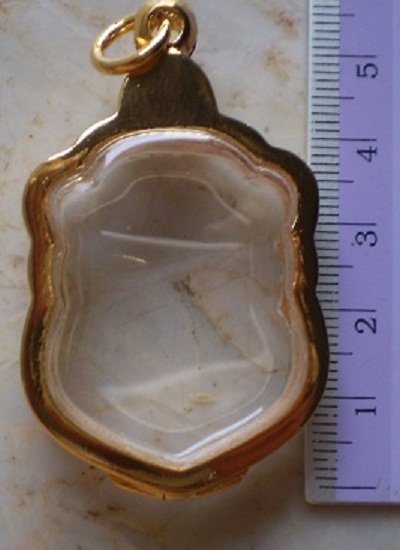 ตลับเงินขัดเงา  ปิดหลัง  ชุบทองแท้ ใส่เหรียญแปดรอบ  ลป  ทิม  เคาะเดียว 